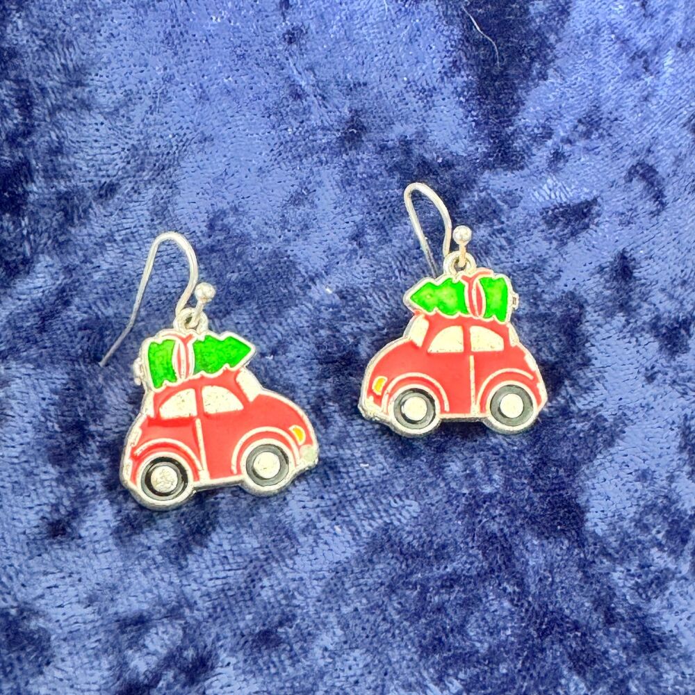 5/$25 Volkswagon Carrying Christmas Tree Holiday Earrings NWOT